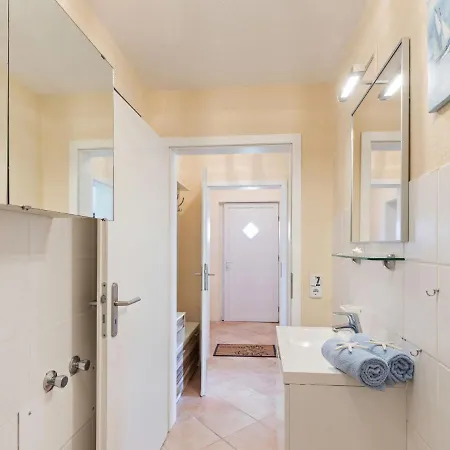 Appartamento Elegant With Garden In *