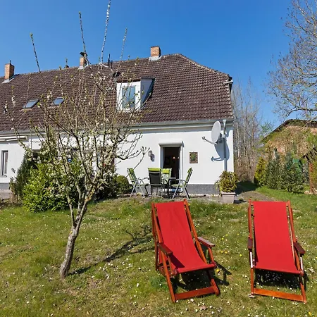 Cozy Escape Near The Baltic דירה *